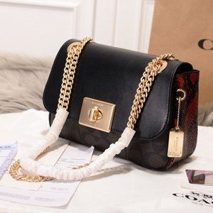 New😍Coach Classic Contrasting One Shoulder Crossbody Bag with tags